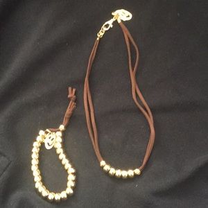 BOSSY NECKLACE AND BRACELET